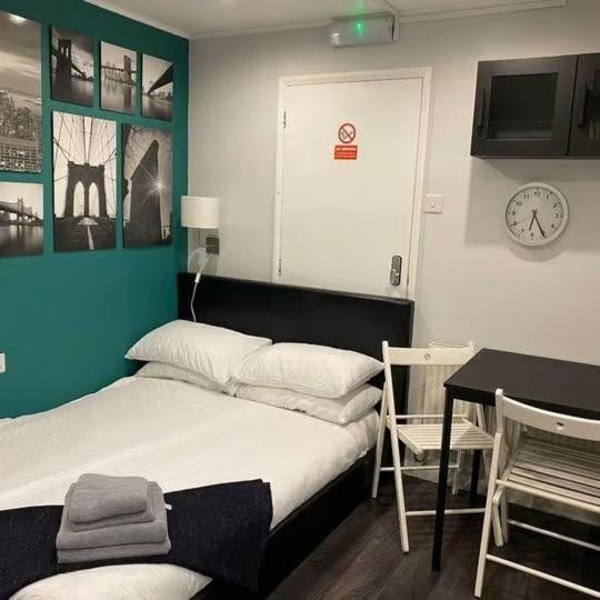 Vika Residence Deluxe Apartments Wednesbury Holiday Resort Bagian luar foto